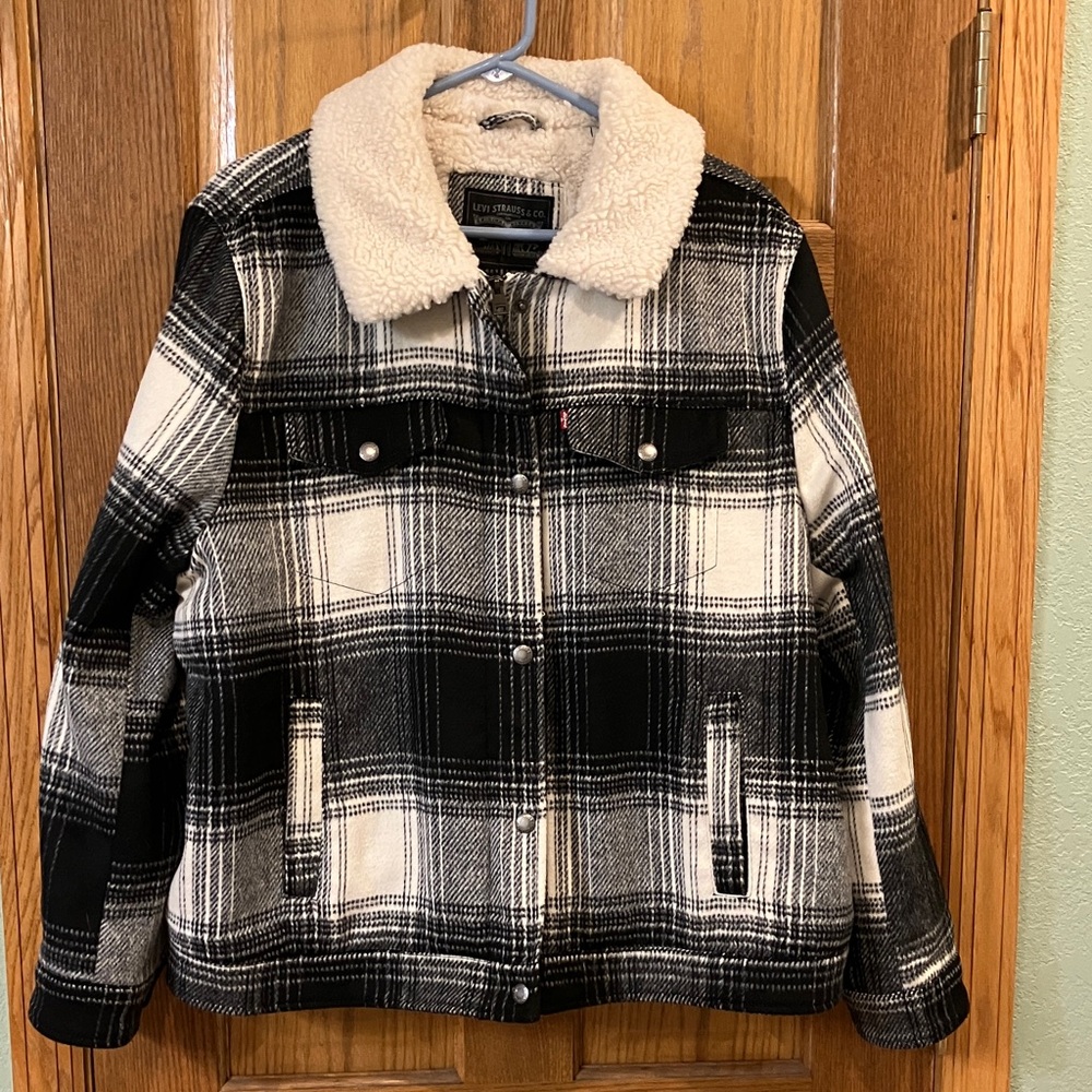 Levi Strauss Black and White Womens XL Sherpa Jacket